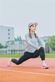 英超阿仙奴作客1：1逼和曼联 落后利物浦15分